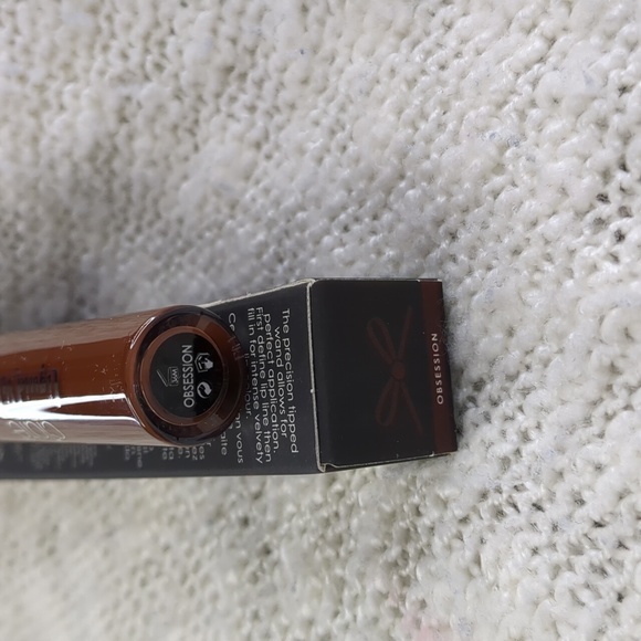 CIATÉ LONDON Liquid Velvet Lipstick in Obsession, 6.5ml/0.22fl oz - Picture 10 of 13